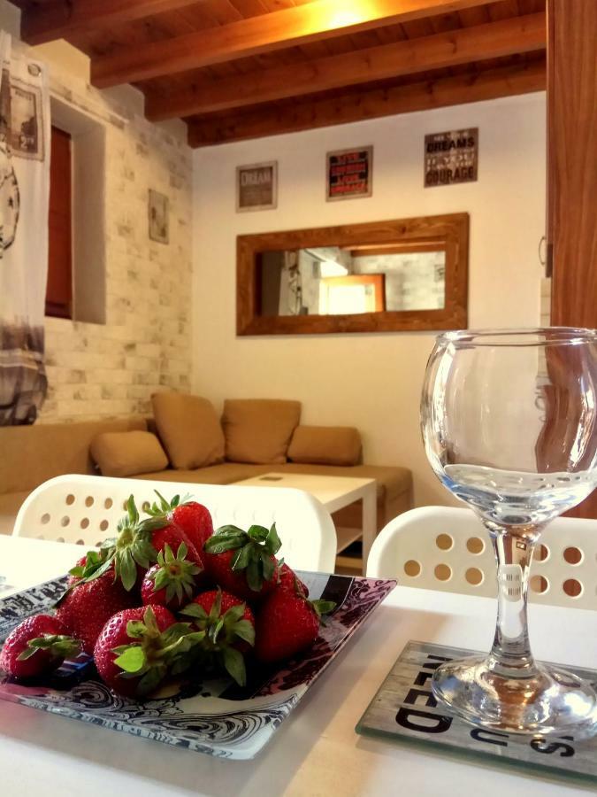 The White House Of Rhodes Apartment Rhodes City Bagian luar foto